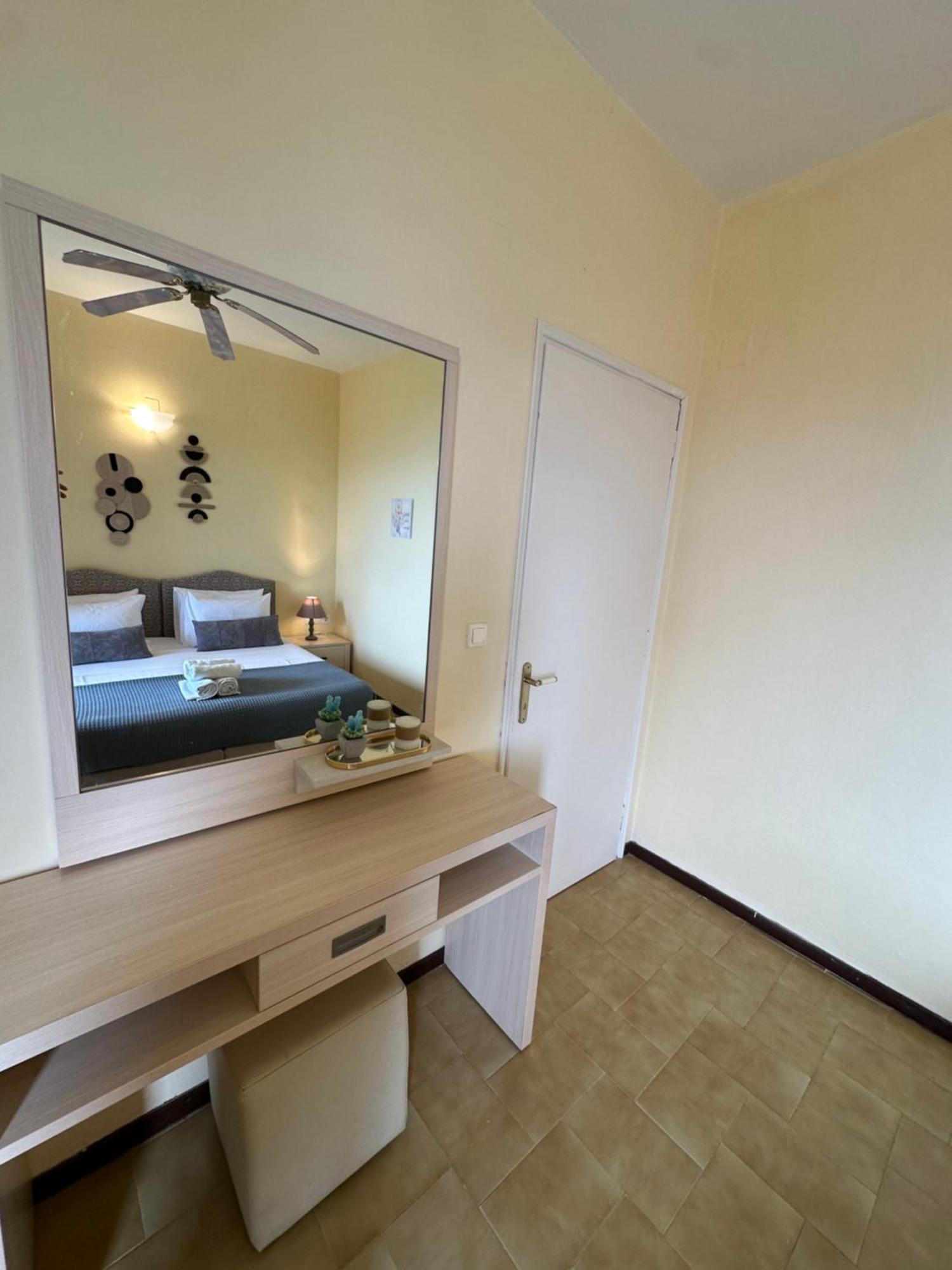 Nikos Corfu Apartment *